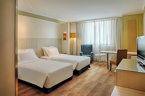 Windsor Plaza Hotel
