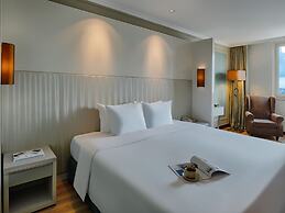 Windsor Plaza Hotel
