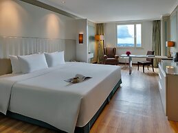 Windsor Plaza Hotel