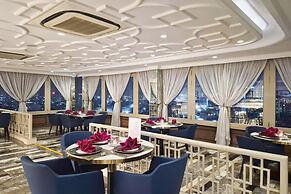 Windsor Plaza Hotel