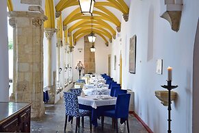 Pousada Convento de Evora - Historic Hotel