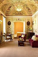 Pousada Convento de Evora - Historic Hotel