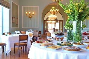 Pousada de Viana do Castelo - Historic Hotel