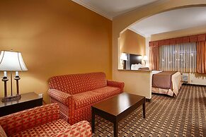Days Inn & Suites by Wyndham Sam Houston Tollway