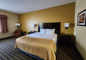 Days Inn & Suites by Wyndham Sam Houston Tollway