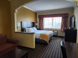 Days Inn & Suites by Wyndham Sam Houston Tollway