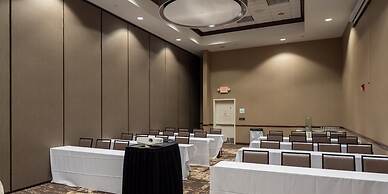 Holiday Inn & Conference Center Marshfield by IHG