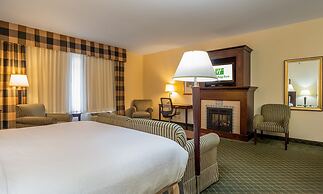 Holiday Inn & Conference Center Marshfield by IHG