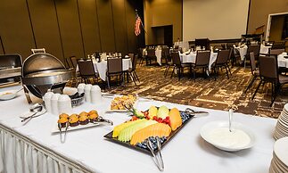 Holiday Inn & Conference Center Marshfield by IHG