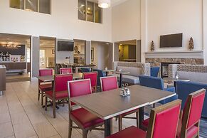Holiday Inn Express Hotel & Suites White River Junction by IHG