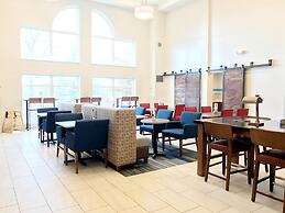Holiday Inn Express Hotel & Suites White River Junction by IHG