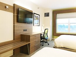 Holiday Inn Express Hotel & Suites White River Junction by IHG