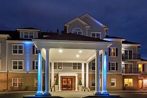 Holiday Inn Express Hotel & Suites White River Junction by IHG