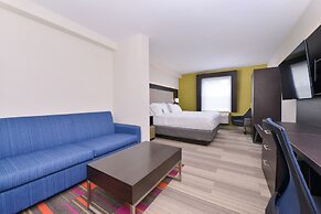 Holiday Inn Express Mystic by IHG