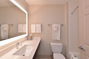 Holiday Inn Express Mystic by IHG