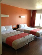 Motel 6 Grand Prairie, TX - Near Six Flags Drive