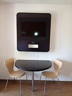 Motel 6 Grand Prairie, TX - Near Six Flags Drive