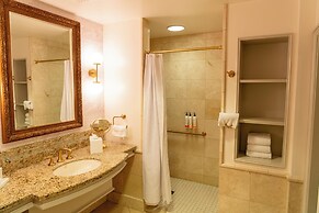 Carlton Hotel