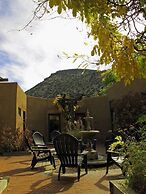 The Abiquiu Inn