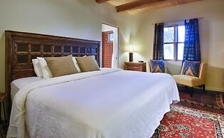 The Abiquiu Inn