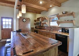 The Abiquiu Inn