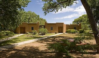 The Abiquiu Inn