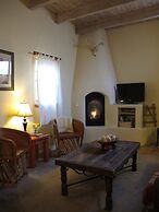 The Abiquiu Inn