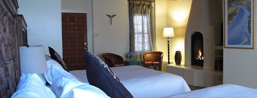 The Abiquiu Inn