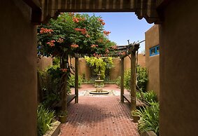 The Abiquiu Inn