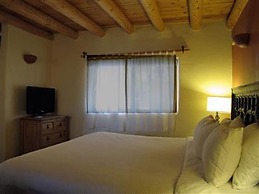 The Abiquiu Inn