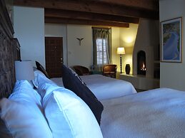 The Abiquiu Inn