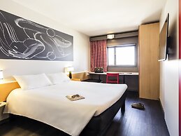 ibis Valencia Bonaire Aeropuerto