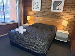Parkview Motor Inn
