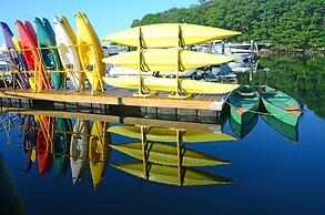 Yachtsman Hotel & Marina Club