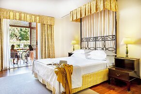 Pousada Convento de Vila Viçosa - Historic Hotel