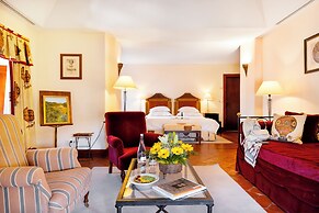 Pousada Convento de Vila Viçosa - Historic Hotel