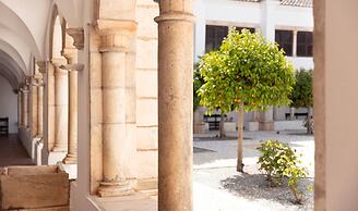 Pousada Convento de Vila Viçosa - Historic Hotel