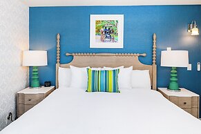Lake View Hotel