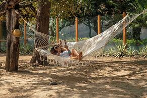 Capitán Suizo Beachfront Boutique Hotel