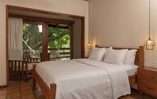 Capitán Suizo Beachfront Boutique Hotel