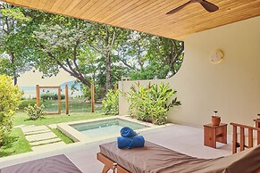 Capitán Suizo Beachfront Boutique Hotel