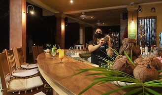 Capitán Suizo Beachfront Boutique Hotel