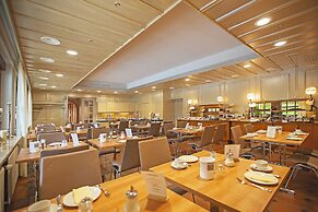 Waldhorn Hotel
