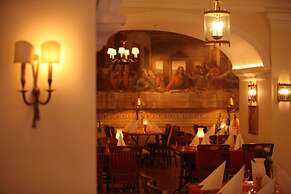 Europa-Park Freizeitpark & Erlebnis-Resort, Hotel Colosseo