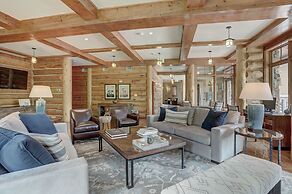 Bachelor Gulch Village