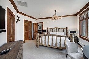 Bachelor Gulch Village