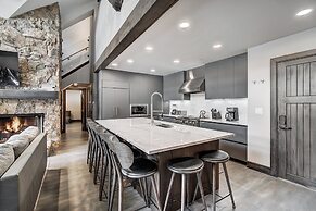 Bachelor Gulch Village