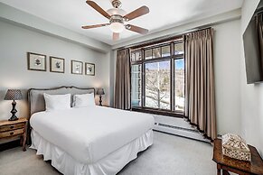 Bachelor Gulch Village