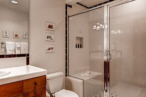 Bachelor Gulch Village