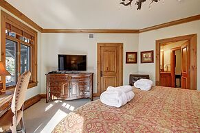 Bachelor Gulch Village